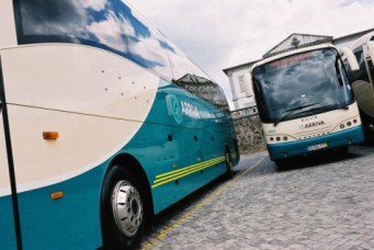 Carballo y la Xunta tratan implantar el transporte metropolitano.