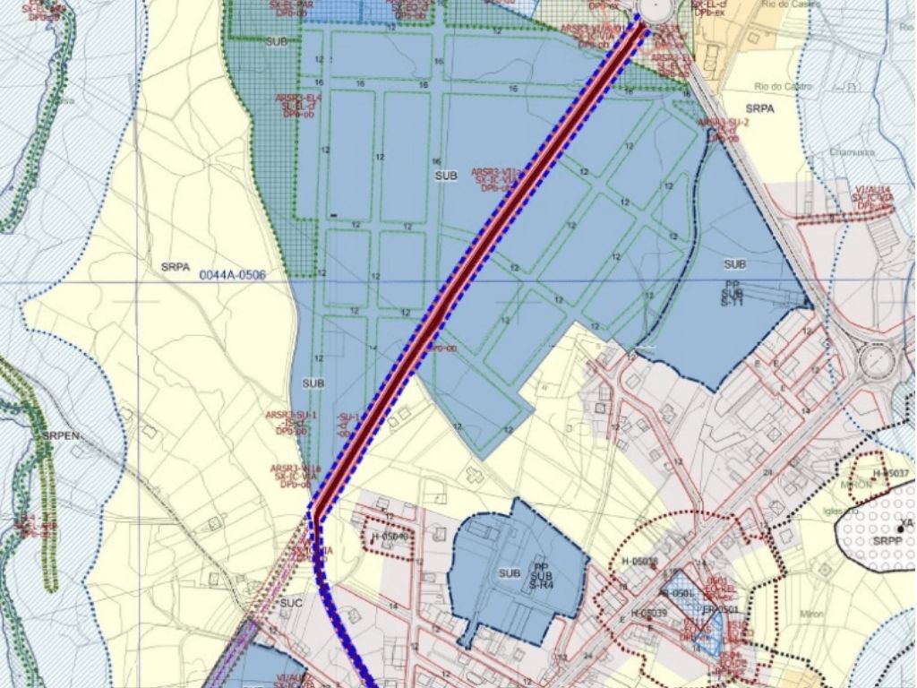 En fase de contratación la apertura de un nuevo vial de acceso al polígono. 